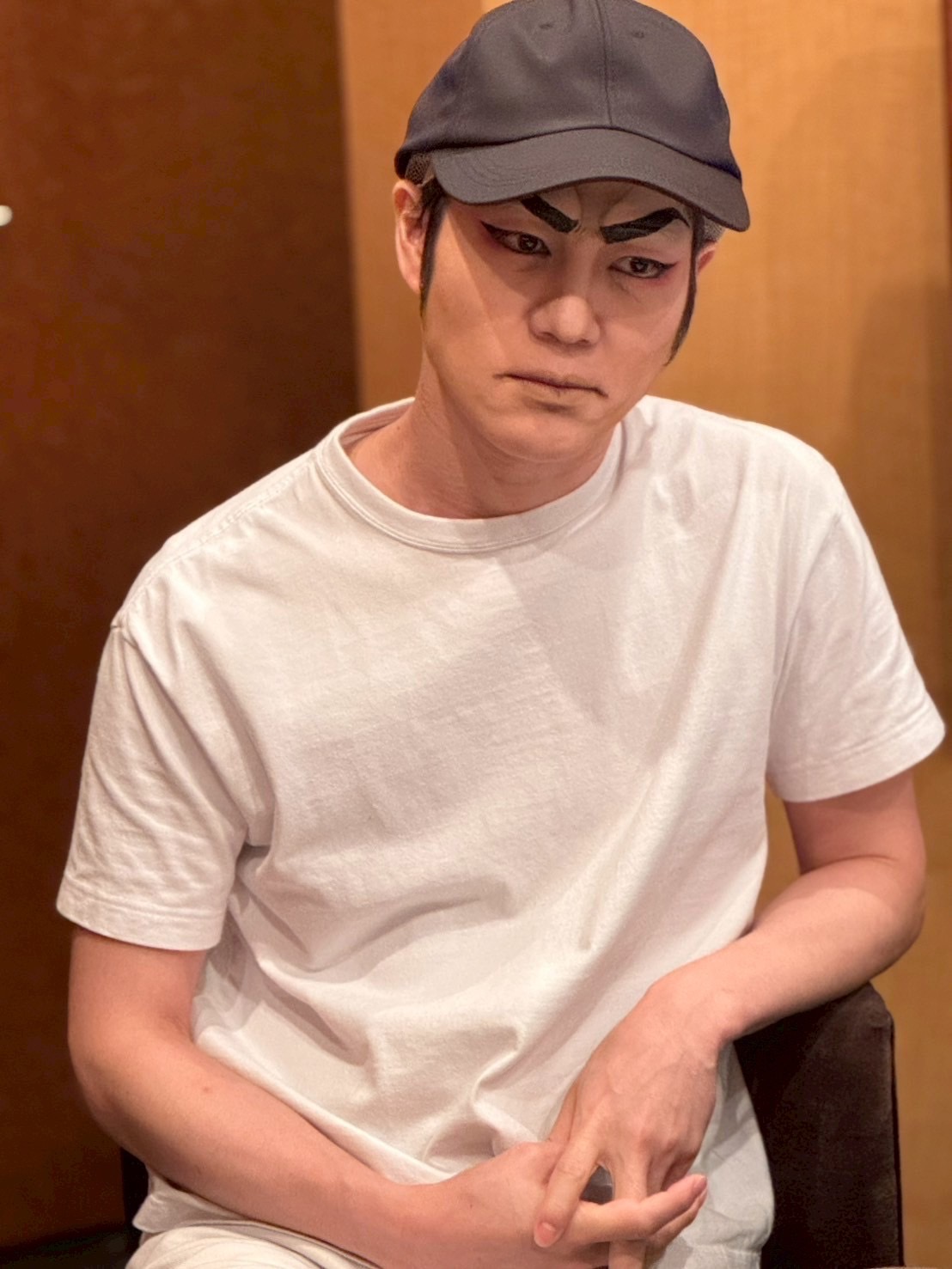 コスプレの下準備であるメイクを終えた鉢嶺の写真
