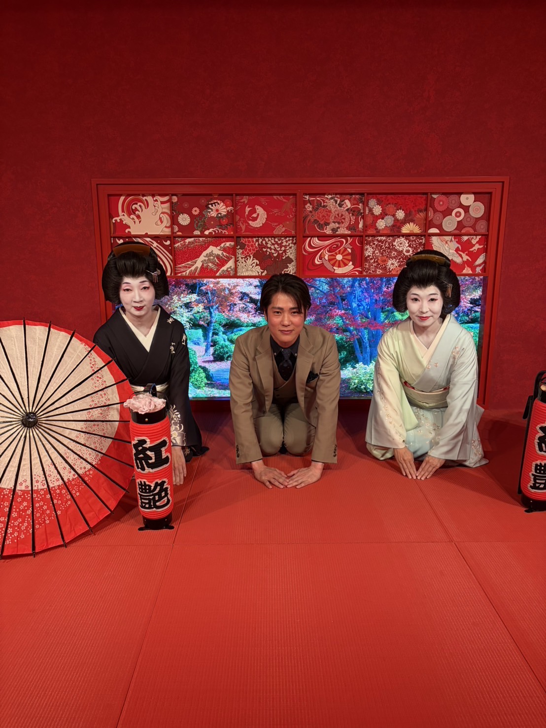 芸妓さんと一緒に撮られた鉢嶺