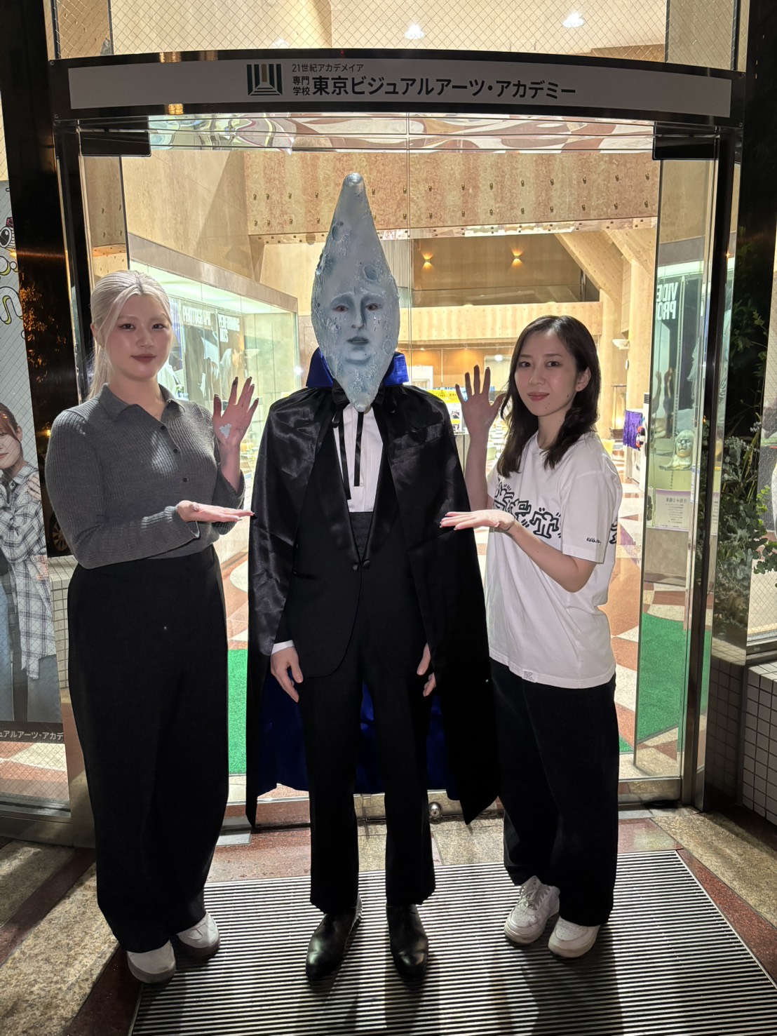 東京ビジュアルアーツ専門学校・特殊メイク学科のOB
伊藤祐月さんと嶺脇碧さんが手がけた本格造形。